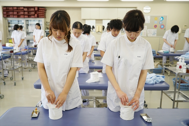 中国鍼灸学術史大網 中国鍼灸学術史大網 - メルカリ